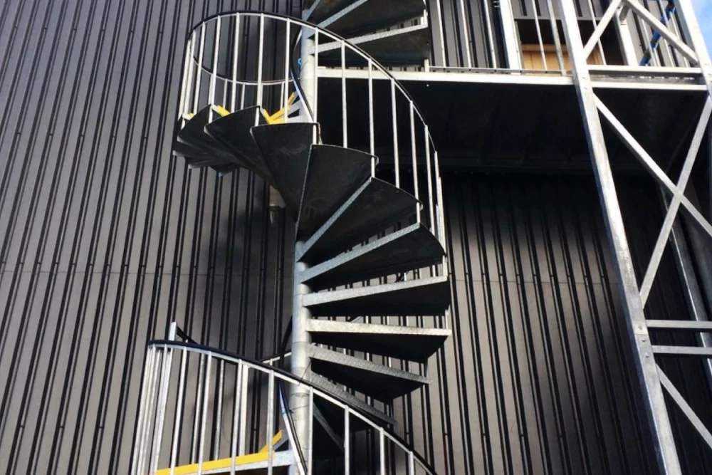 Spiral fire escape stair 2000 x 3000 1 scaled